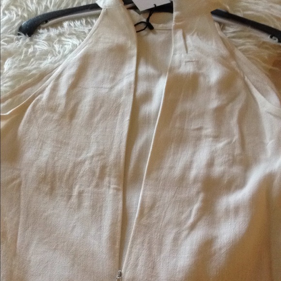 LAST 1! Ivory Open Shoulder Cotton & Linen Mini! - Picture 2 of 6